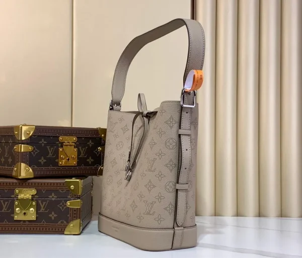 Fortok Louis Vuitton Flore Bag Grey - Image 5