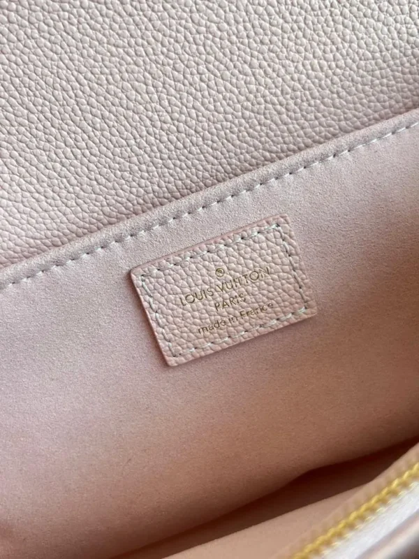 Louis Vuitton Pochette Métis Rose Trianon / Creme - Image 10