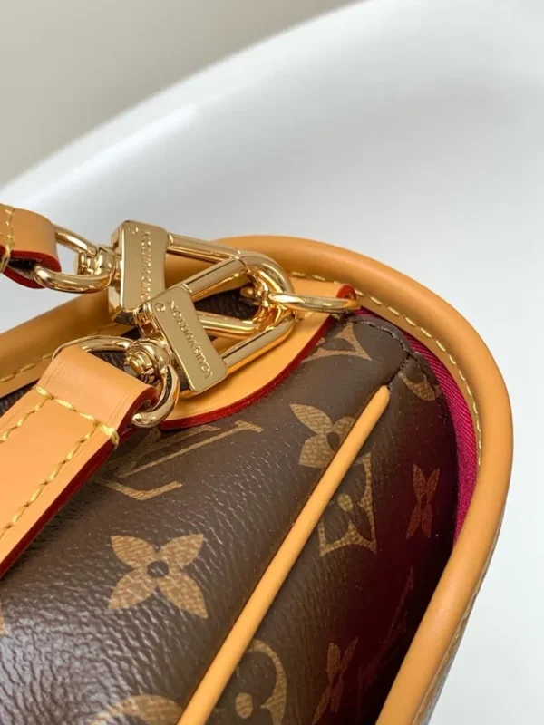 LOUIS VUITTON Diane Monogram Empreinte - Image 5