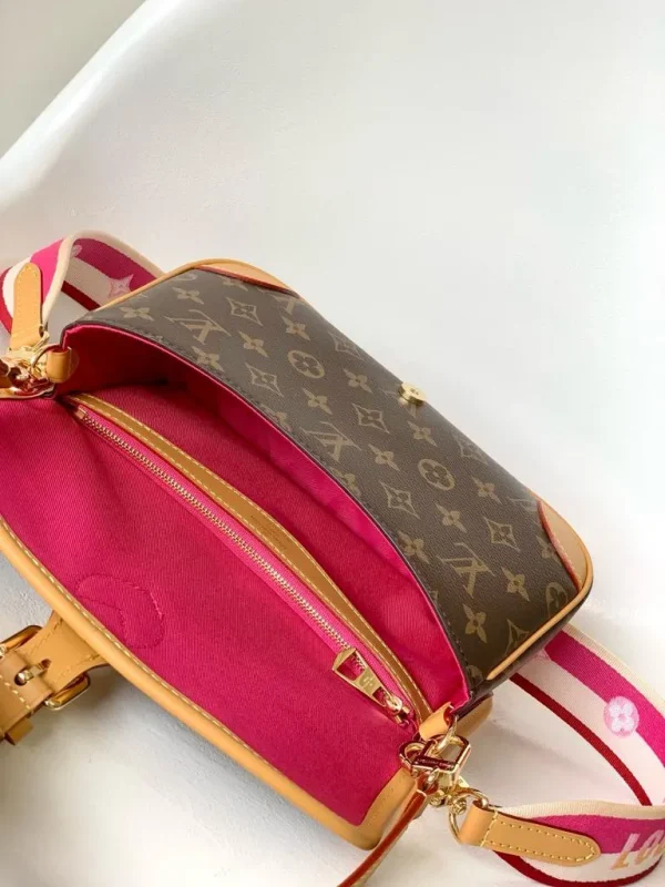 LOUIS VUITTON Diane Monogram Empreinte - Image 7