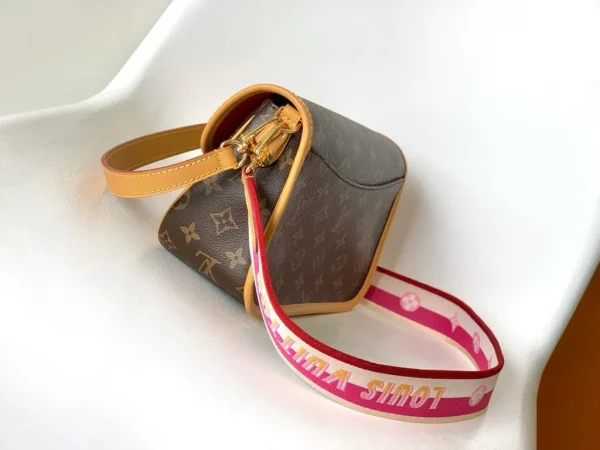 LOUIS VUITTON Diane Monogram Empreinte - Image 8
