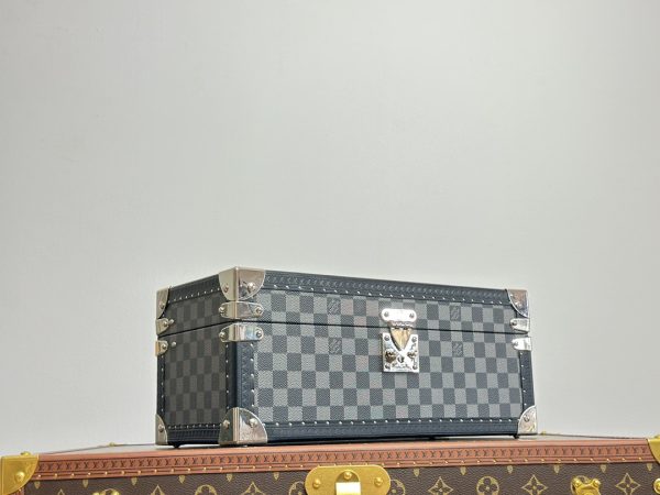 LV 8 Watch Case - Image 6