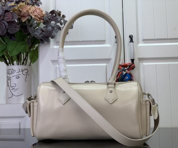 LV Vibe Newness Women Bags - Image 4