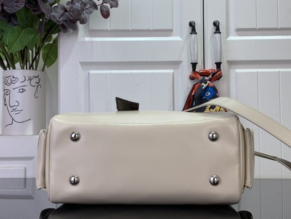 LV Vibe Newness Women Bags - Image 5