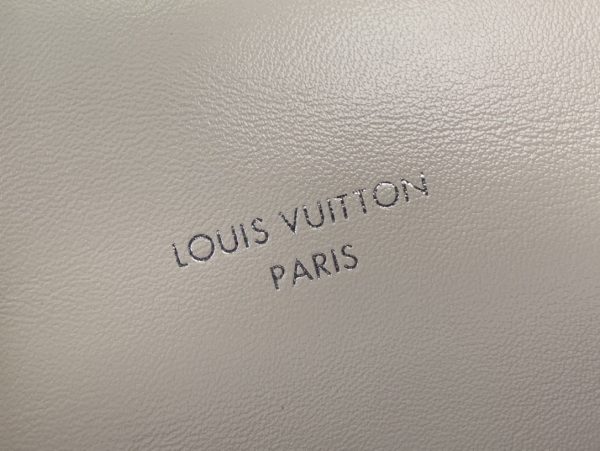 LV Vibe Newness Women Bags - Image 8