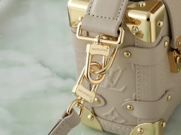 Louis Vuitton Bag - Image 12