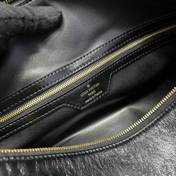 Louis Vuitton Bag - Image 12