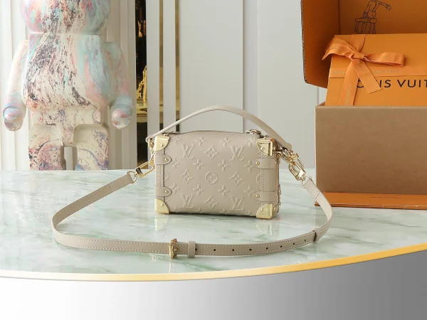 Louis Vuitton Bag - Image 5