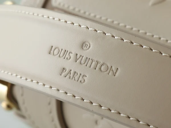 Louis Vuitton Bag - Image 7