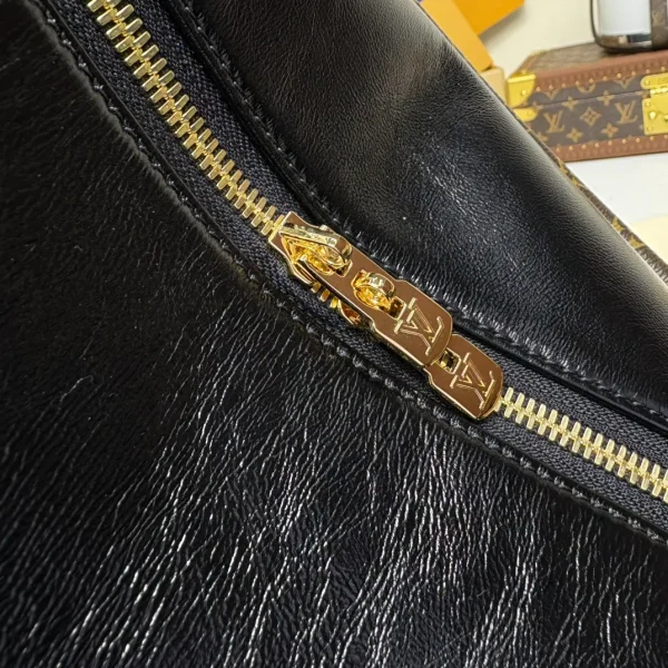 Louis Vuitton Bag - Image 8