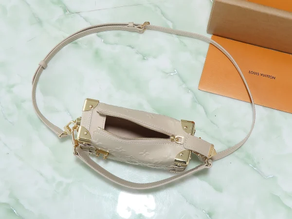 Louis Vuitton Bag - Image 10