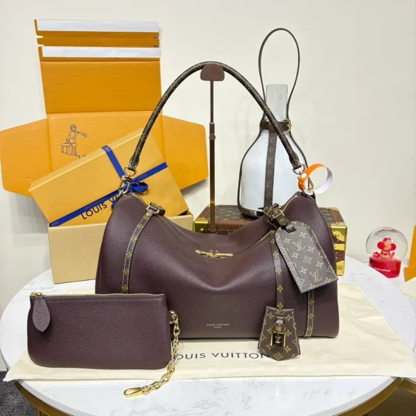 Louis Vuitton Beaubourg - Image 4