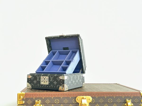 Louis Vuitton Eclipse Coogee 8-Grid Watch Trunk Box - Image 2