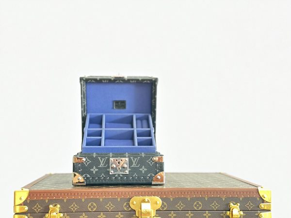 Louis Vuitton Eclipse Coogee 8-Grid Watch Trunk Box