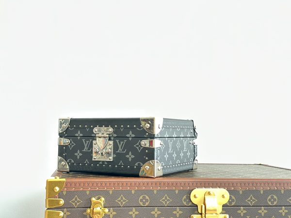 Louis Vuitton Eclipse Coogee 8-Grid Watch Trunk Box - Image 8