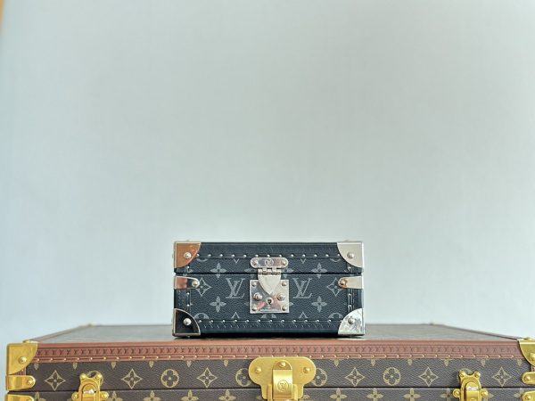 Louis Vuitton Eclipse Coogee 8-Grid Watch Trunk Box - Image 9
