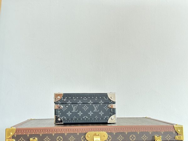 Louis Vuitton Eclipse Coogee 8-Grid Watch Trunk Box - Image 10
