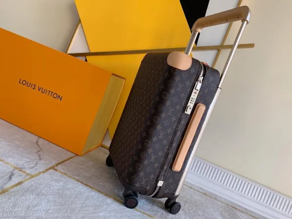 Louis Vuitton Horizon 50 NEW Rolling Luggage Suitcase - Image 4