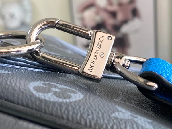 Louis Vuitton Keepall Bandouliere 50 Monogram - Image 10
