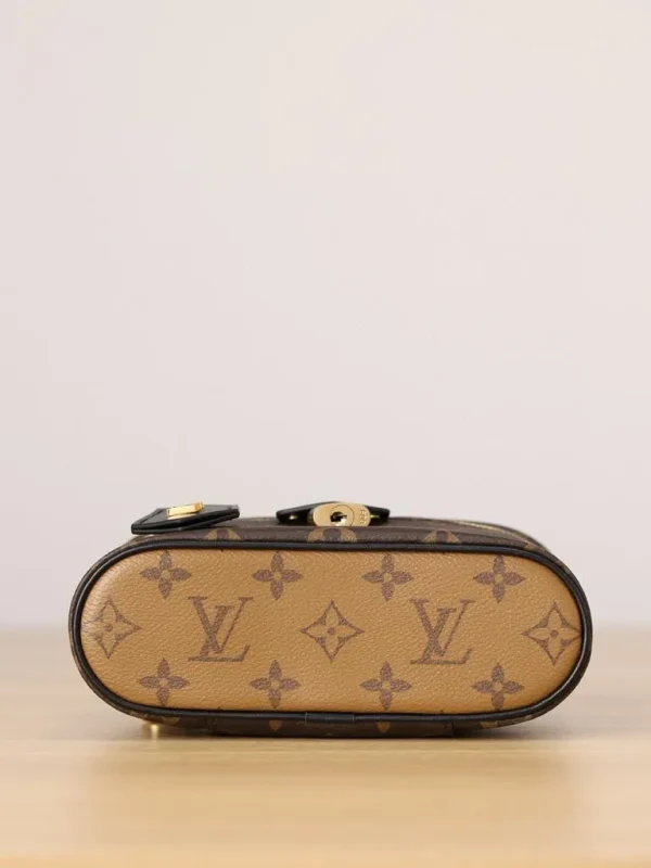 Louis Vuitton Vanity Chain - Image 6