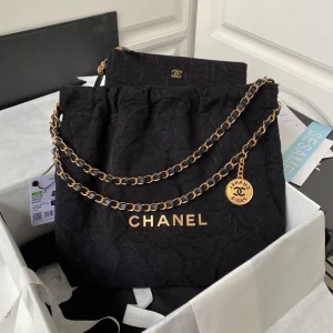 Luxury Calf Leather Chain Black Leather Bag