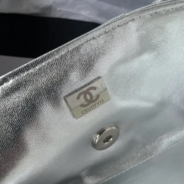 Luxury Designer Chain Bag Clutch with Bowknot - Image 2