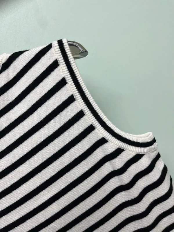 Milumia Women Striped Crop Tank Tops Sleeveless Skinny Tee - Image 6