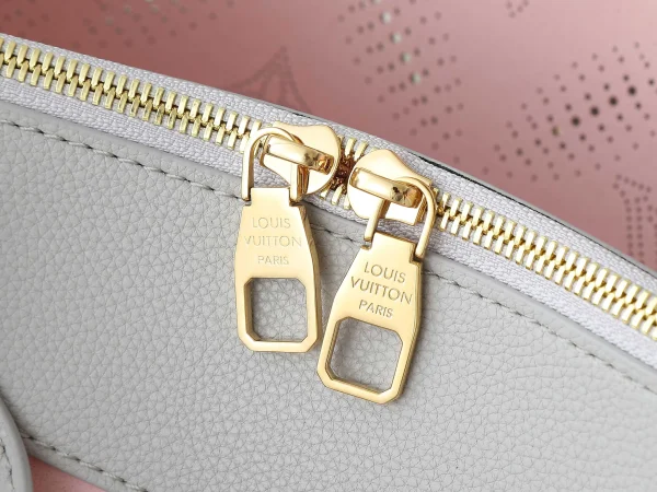 Newest Handbags Collection for Women - Image 2