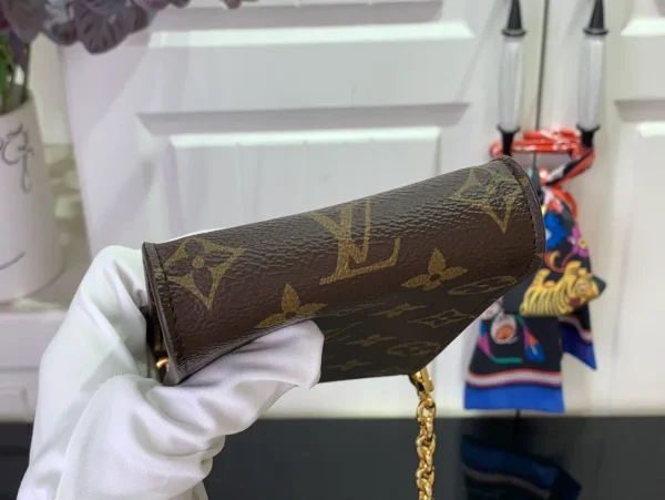 Phone Pouch Métis Monogram - Image 6