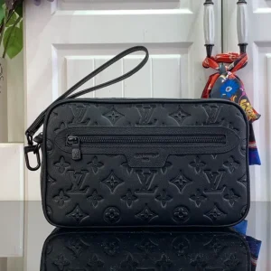 Pochette Kasai Monogram Shadow