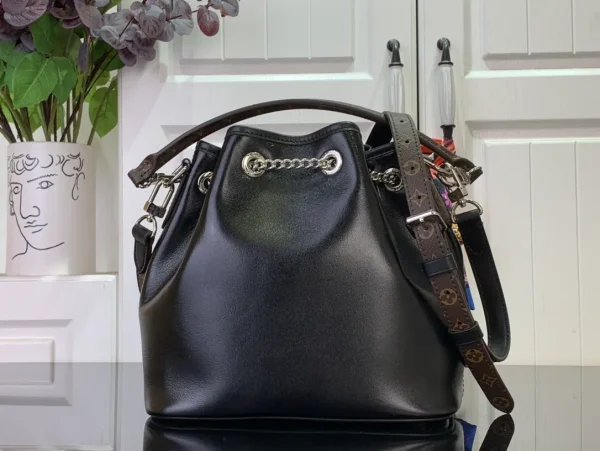 Solid Bucket Bag - Image 6