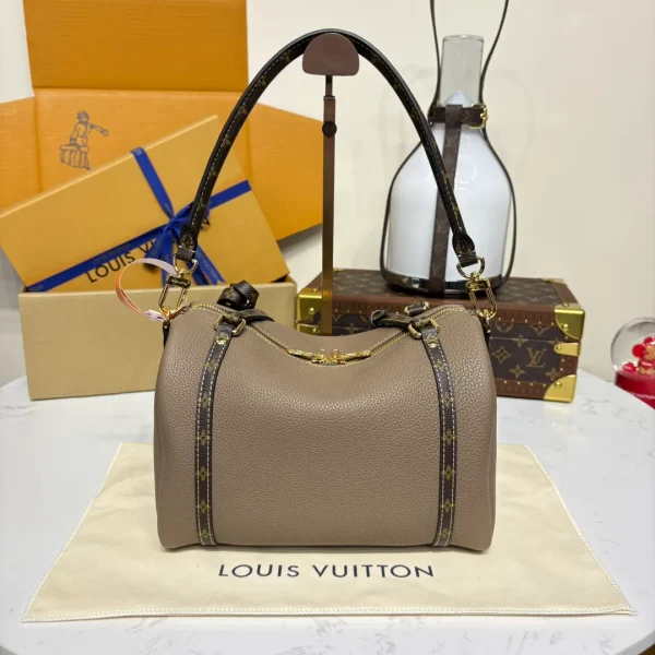 Tas Louis Vuitton 8205 New Monogram Canvas Beaubourg Hobo Bag Semi Premium - Image 4