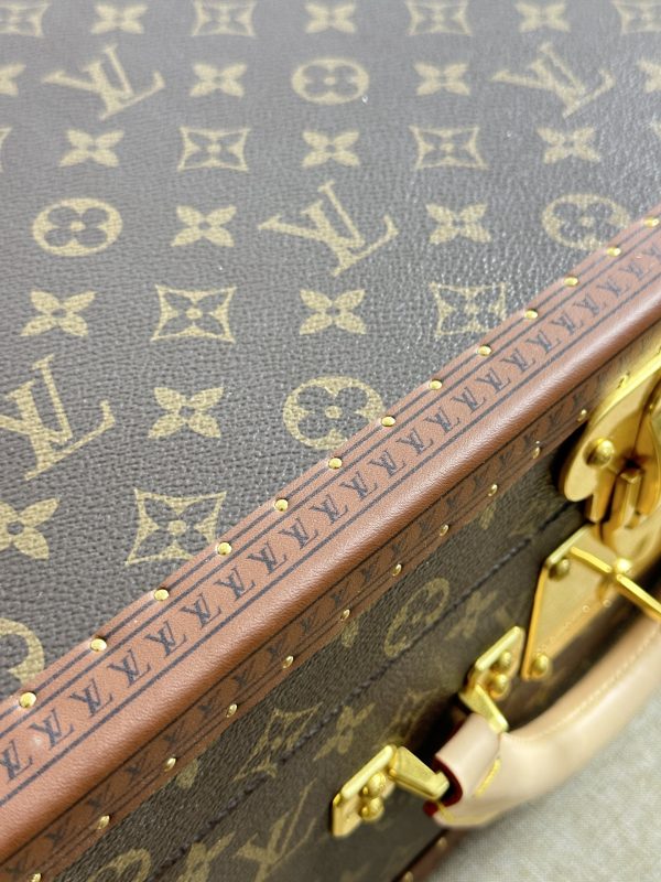 Vanity Accessoires Monogram Canvas - Image 4