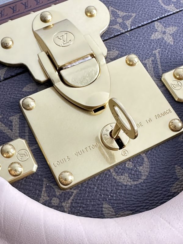Vanity Accessoires Monogram Canvas - Image 6