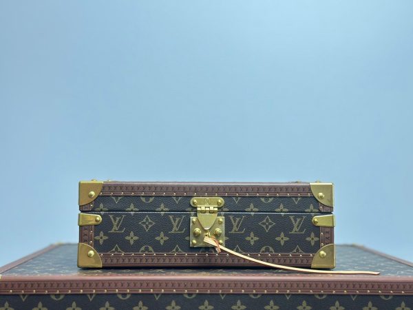 Vanity Mahjong Trunk Monogram Canvas - Image 7