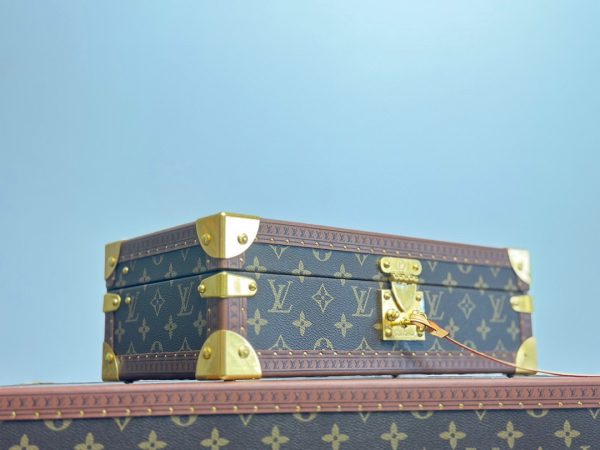 Vanity Mahjong Trunk Monogram Canvas - Image 8
