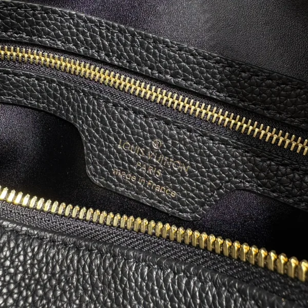 Womens Leather Chain Shoulder Bag - Image 11