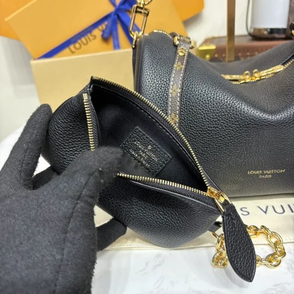 Womens Leather Chain Shoulder Bag - Image 10