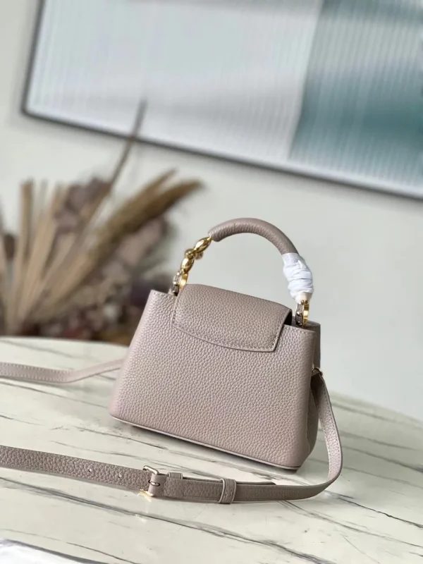 Capucines MM Capucines Handbags - Image 5