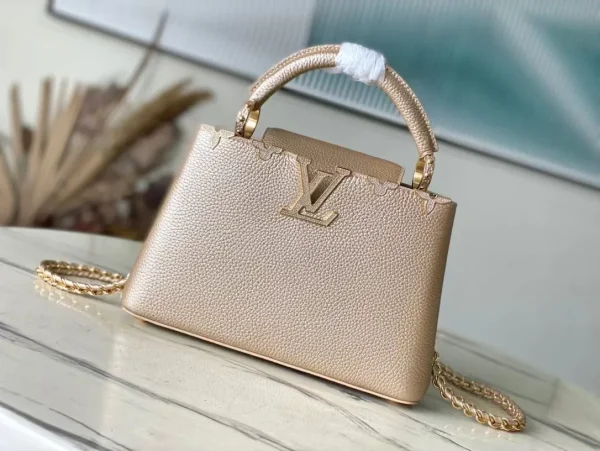 Capucines BB Capucines Handbags