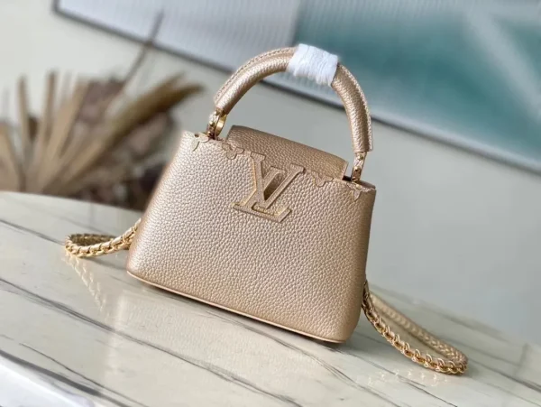 Capucines Mini Capucines Handbags