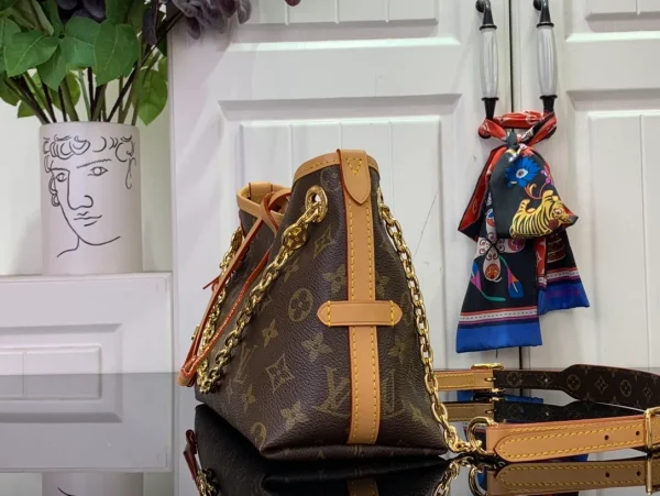CarryAll Vibe BB LV Vibe - Handbags - Image 3