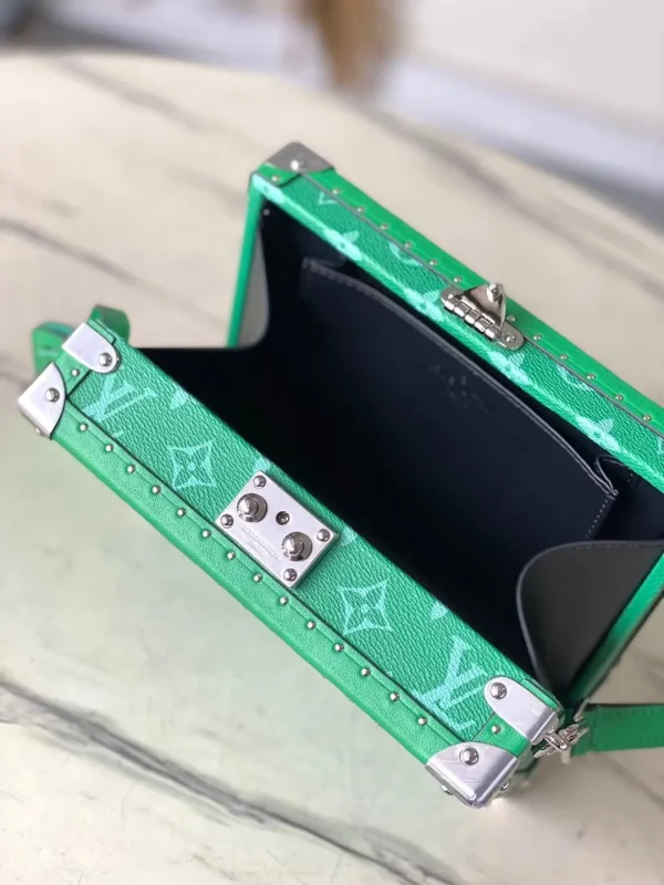 Clutch Box Taigarama  Hardsided - Image 9