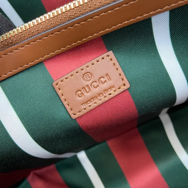 Dionysus wallet on chain in Green Leather - Image 11