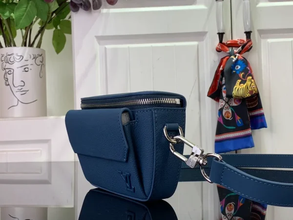Fastline Messenger LV Aerogram - Image 3