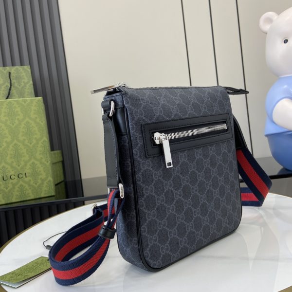 GG Black small messenger bag in black GG Supreme - Image 3