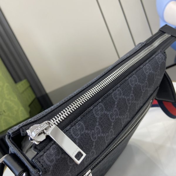 GG Black small messenger bag in black GG Supreme - Image 7