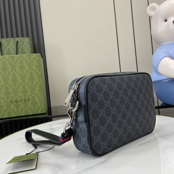 GG Black small pouch in black GG Supreme - Image 3