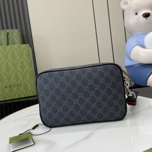 GG Black small pouch in black GG Supreme