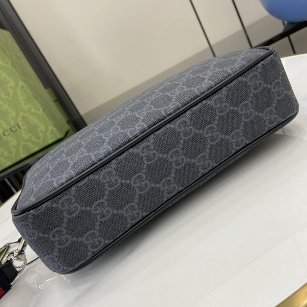 GG Black small pouch in black GG Supreme - Image 5